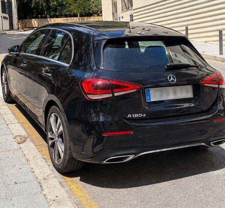 Antes de la Rotulación de vehículo para Alkhalifi Group en Marbella